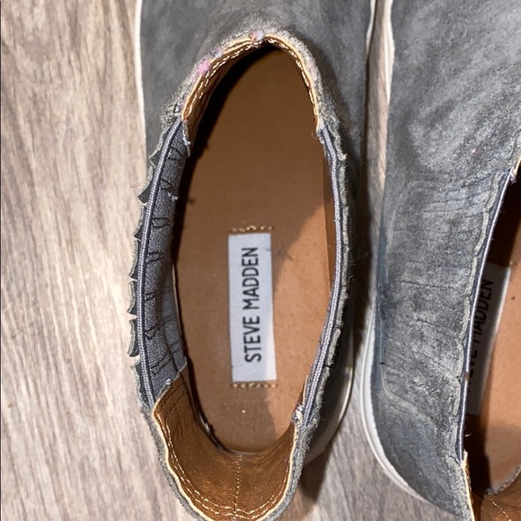 grey suede karrlton slip on steve madden booties - Picture 6 of 7